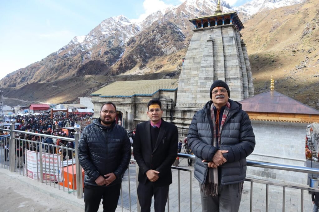 मुख्य न्यायधीश जस्टिस विपिन सांघी सपरिवार पहुंचे केेेदारनाथ धाम